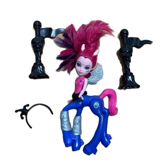 Monster High Fright Mares Pyxis Prepstickings 6” Horse Doll Figure - Picture 1 of 4